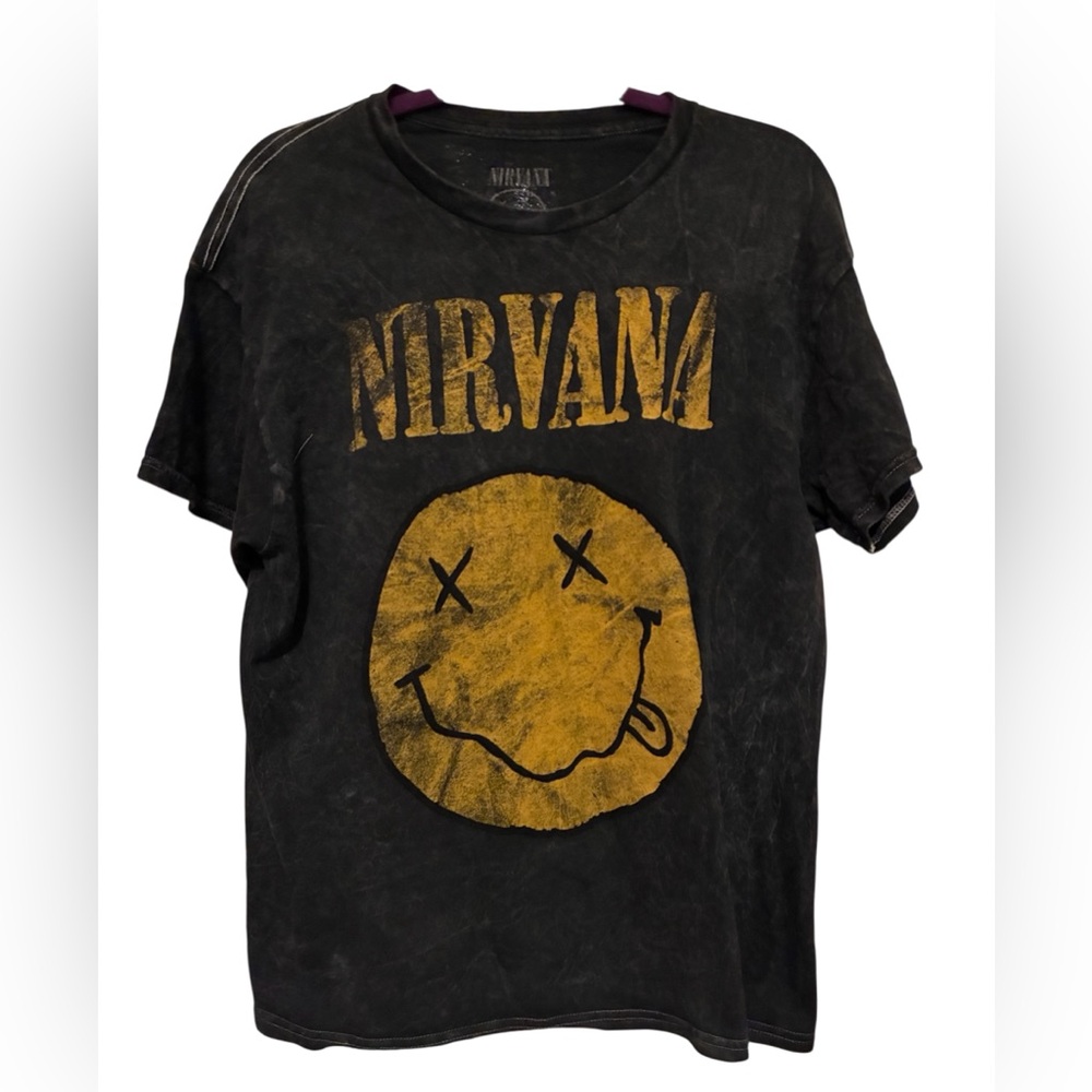 GUC LADIES NIRVANA GRAY SMILEY FACE TSHIRT SIZE L